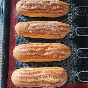 Eclair tiramisu