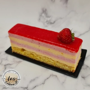 Gâteau pêche jaune et fraise