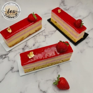 Gâteau pêche jaune et fraise