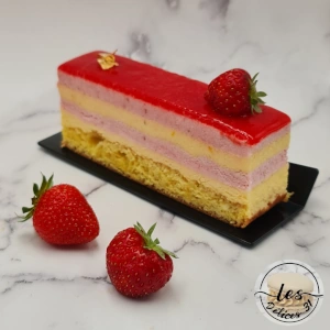 Gâteau pêche jaune et fraise