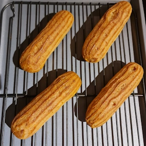 Eclair chantilly