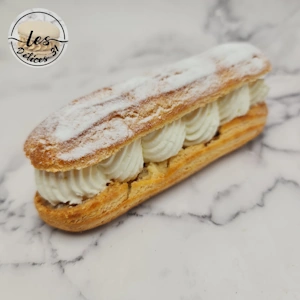 Eclair chantilly