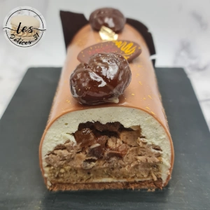 Bûche marron et vanille